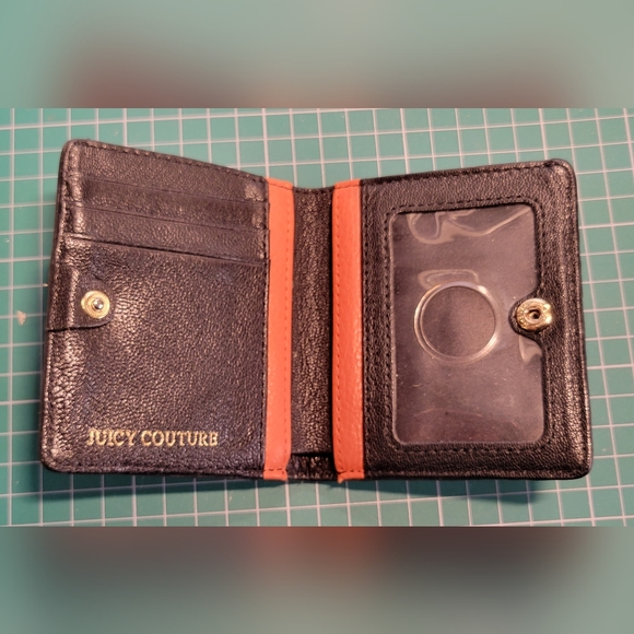 Ladies Juicy Couture wallet in like new condition. - Picture 4 of 5